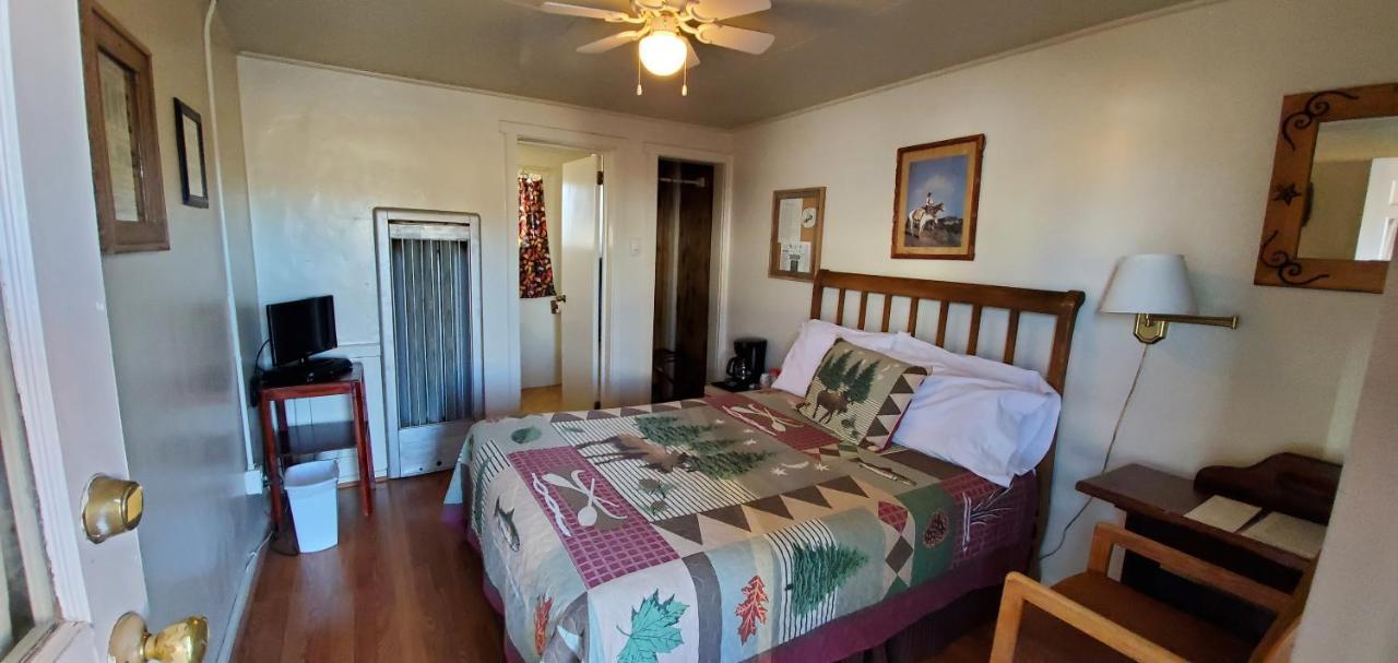 Hikers Cimarron Inn & Rv Park Exterior foto